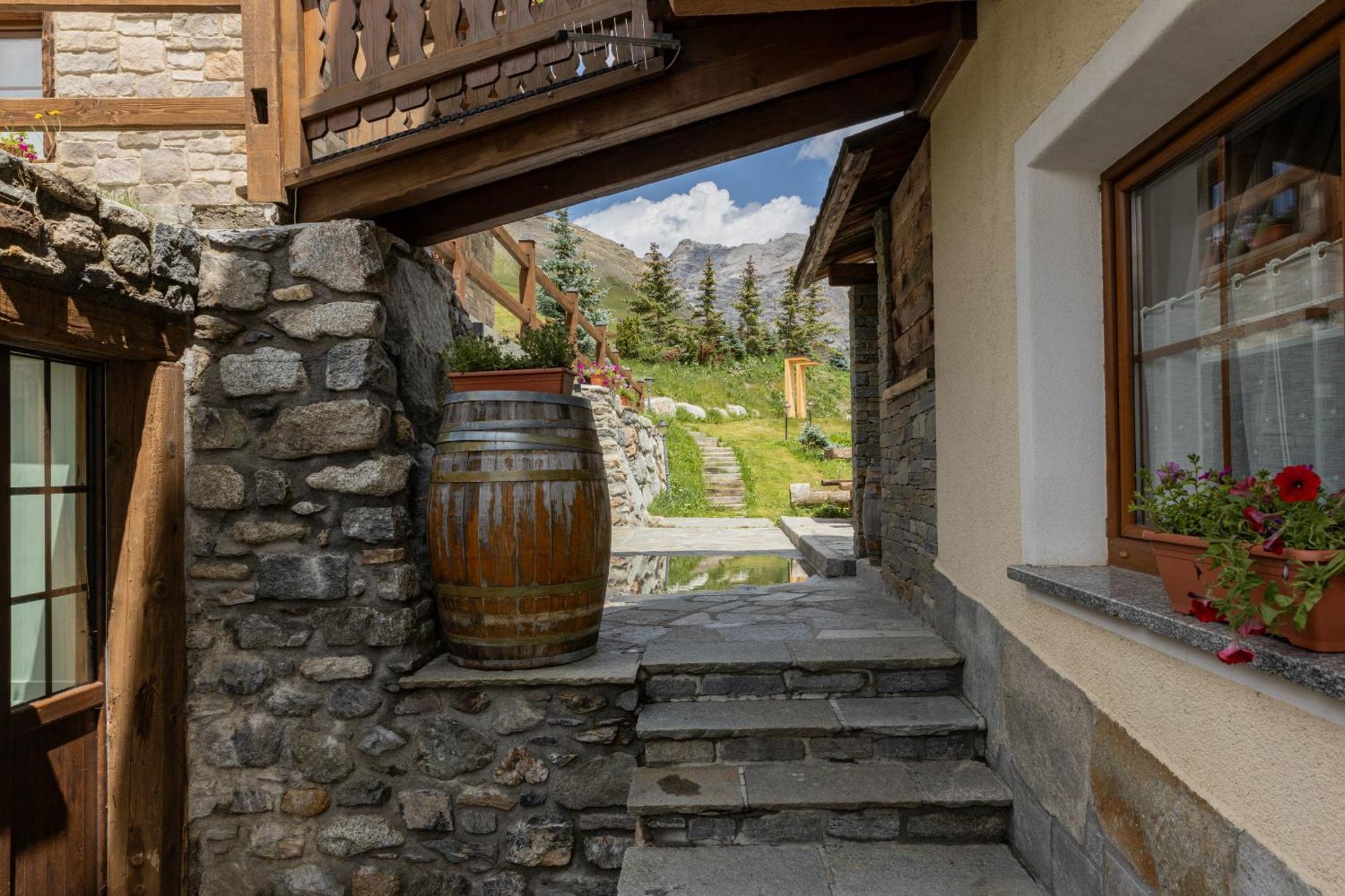 Ferienwohnung Pianeta Oro Avamposto Meteo Livigno Exterior foto